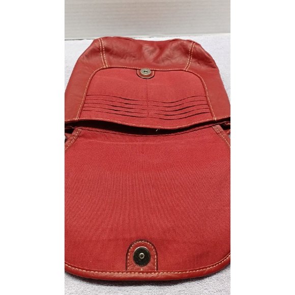 Rosetti handbag red gently used - Picture 14 of 16